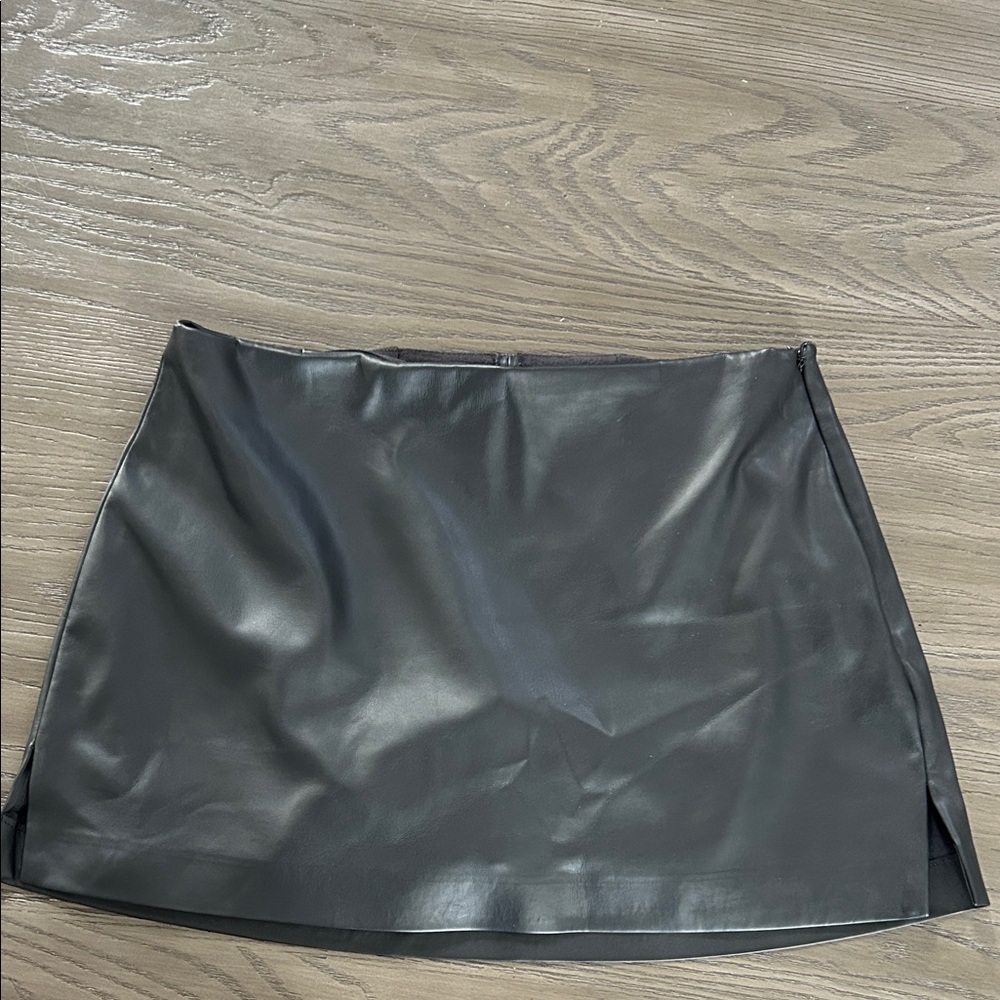Express Sleek Black Mini Skirt